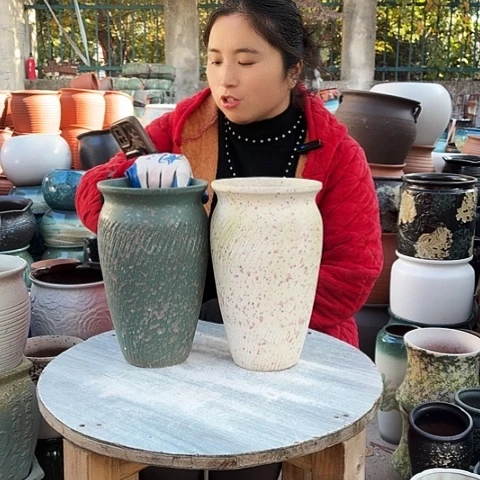 口15高25两个盆子。