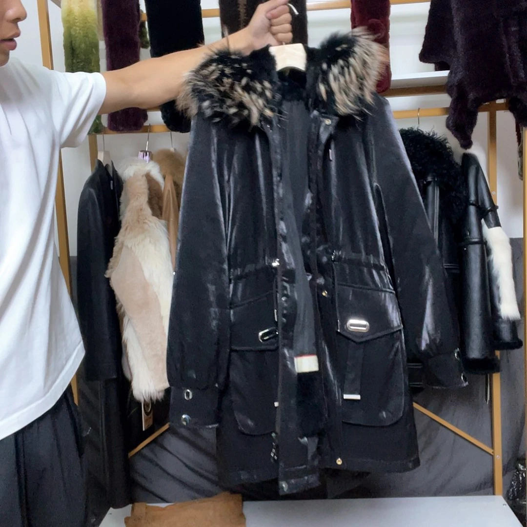 女装真皮服饰920，