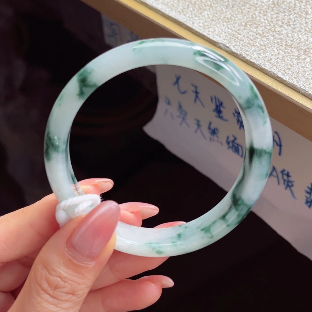 翡翠未镶嵌手镯手镯