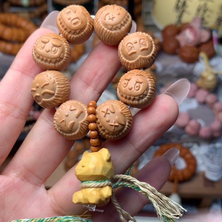 猴头核桃吊坠布布手捻