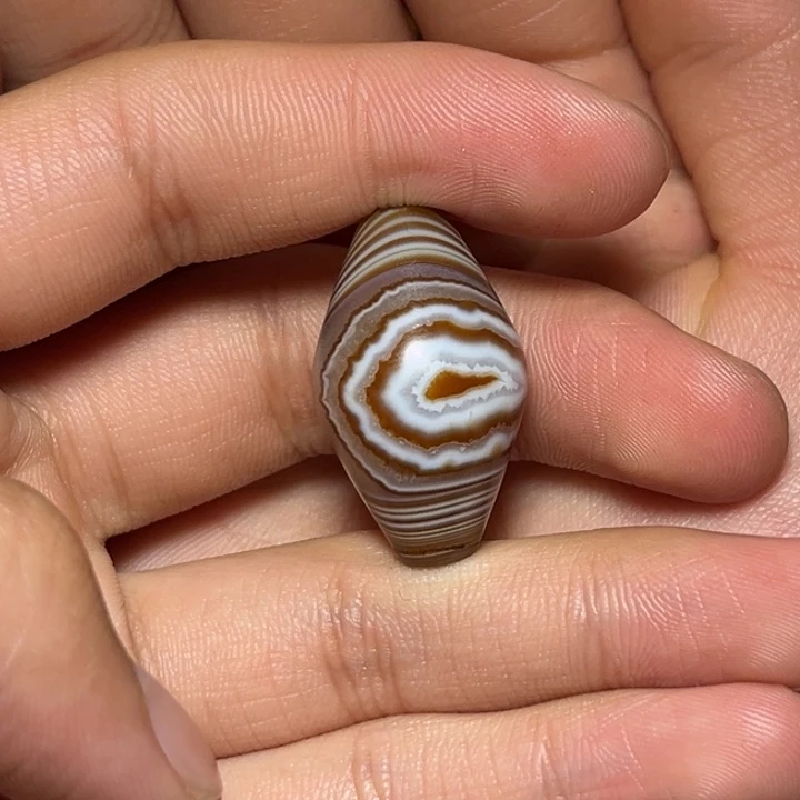 玛瑙/玉髓未镶嵌珠宝奇石