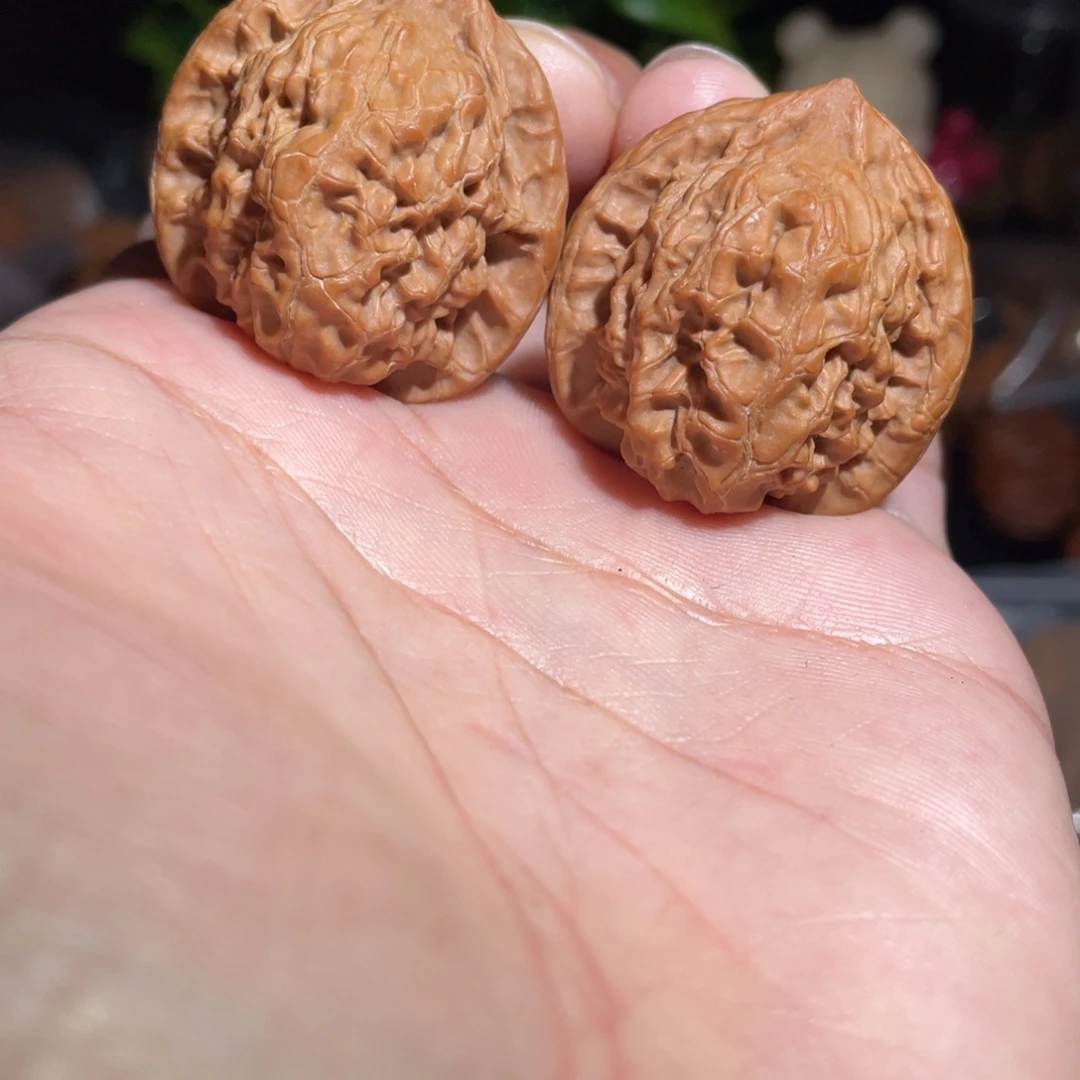 吊坠文玩核桃34红钻