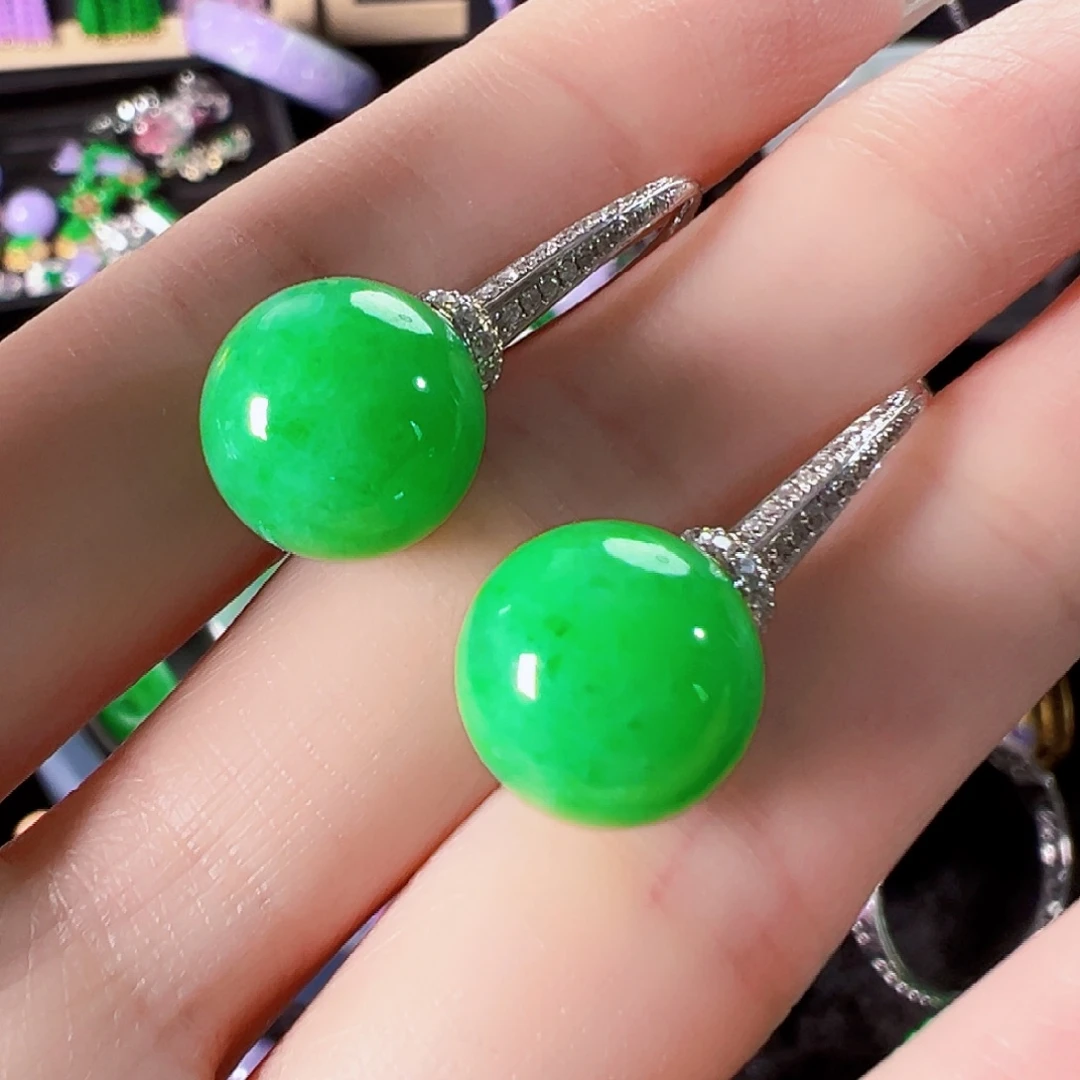 梅***韵翡翠18K金镶嵌耳饰签收后24小时鉴赏期