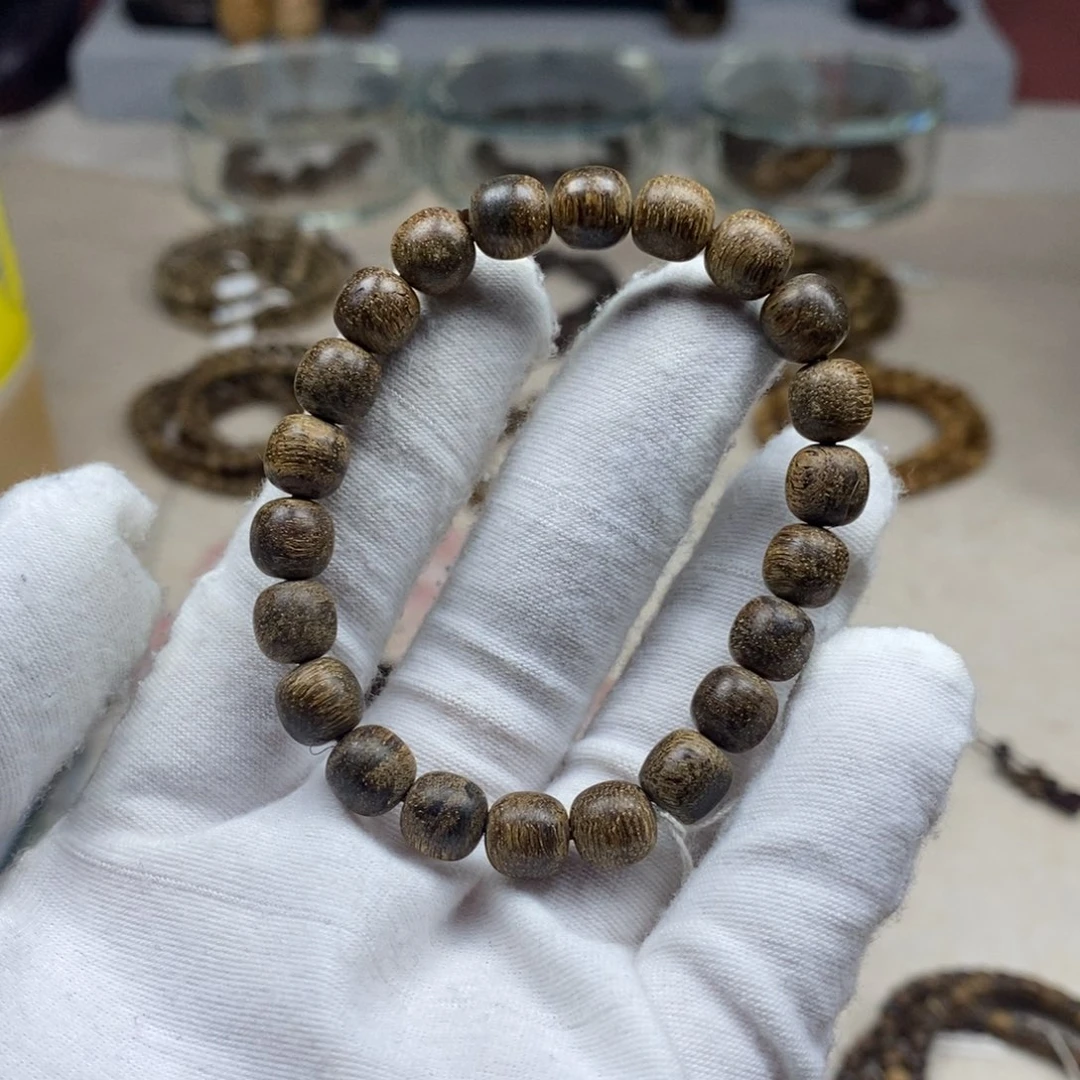 沉香手串菩萨棋沉水 8*8 单 7.2克 随机