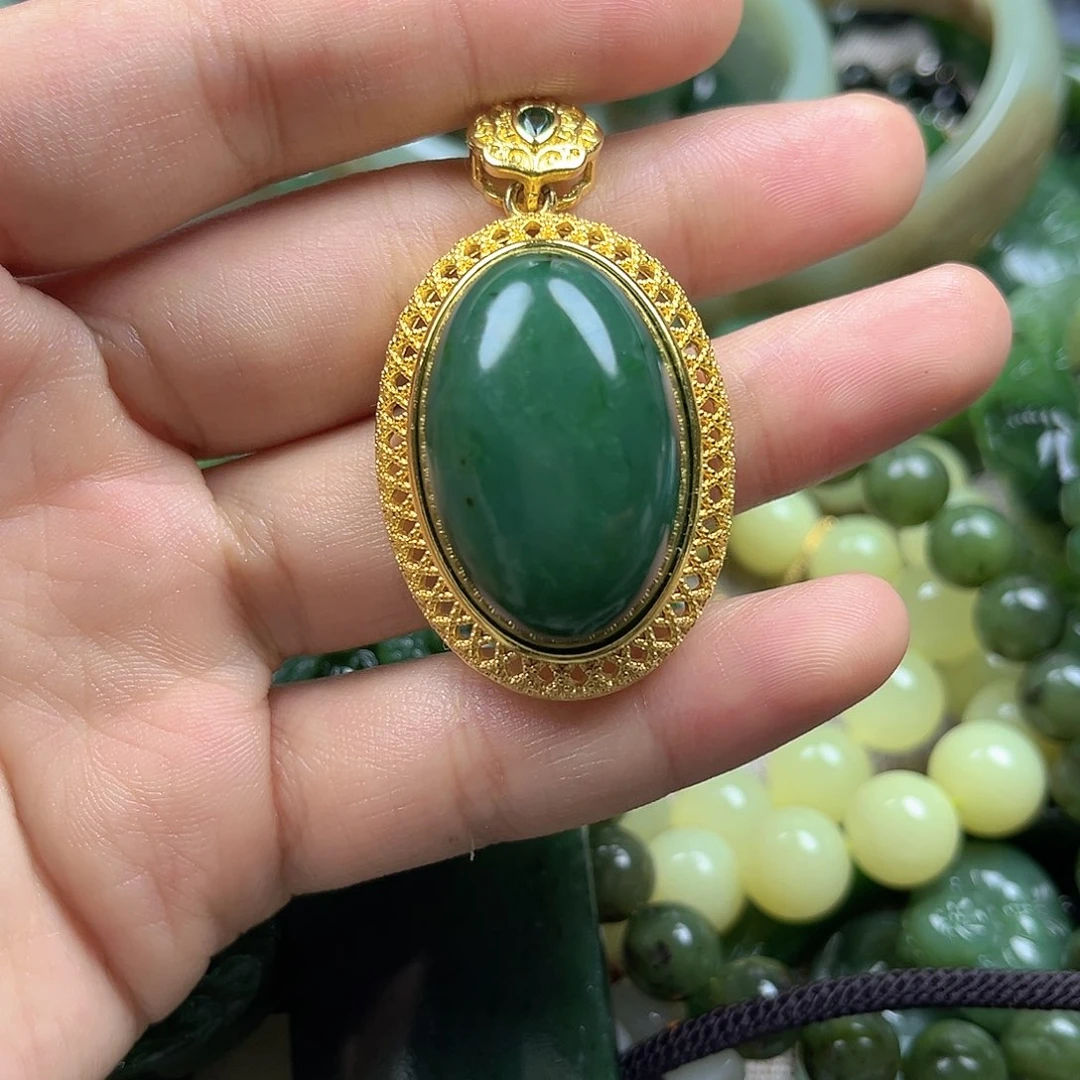 和田玉（碧玉）合金颈饰