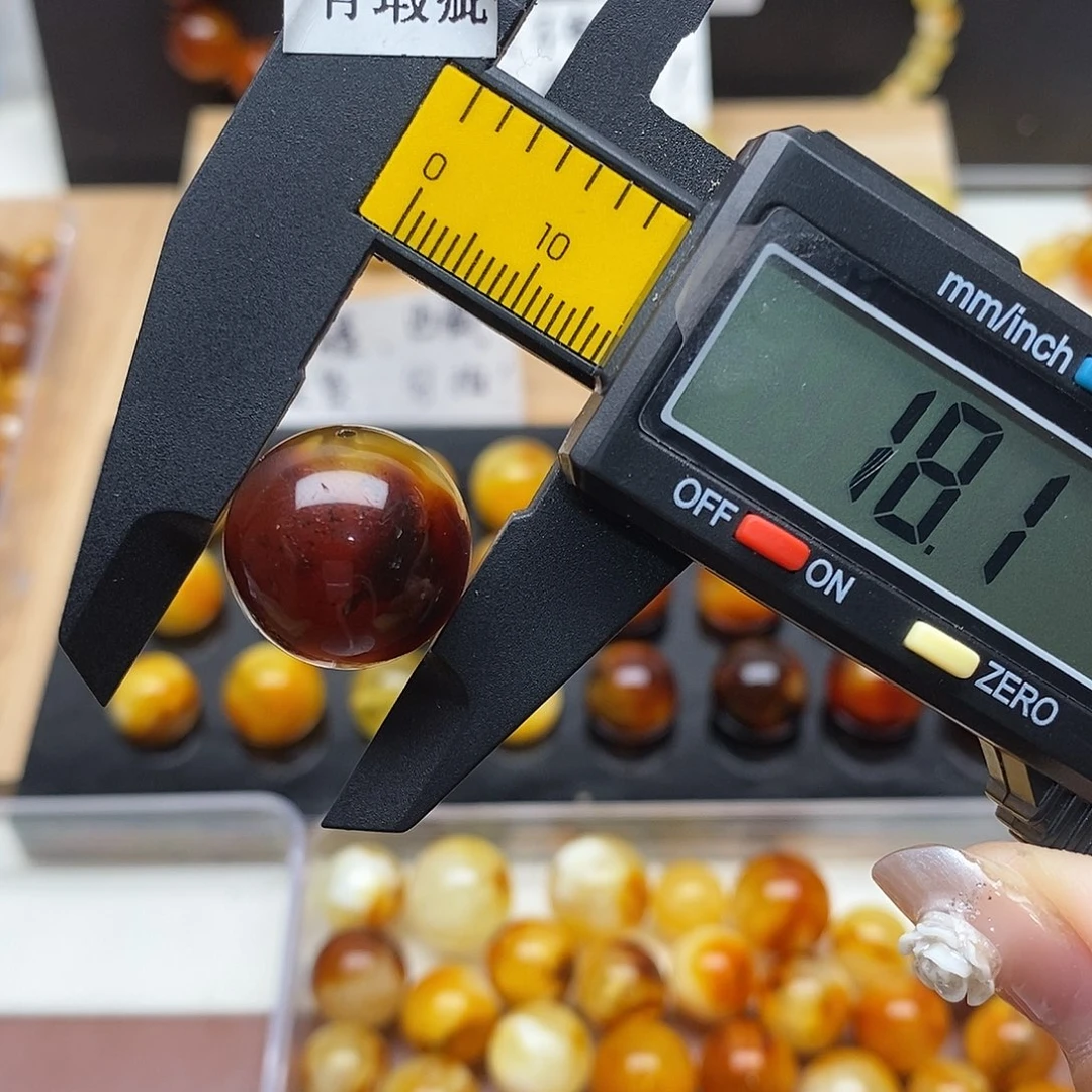 虫珀未镶嵌裸石蜜蜡835