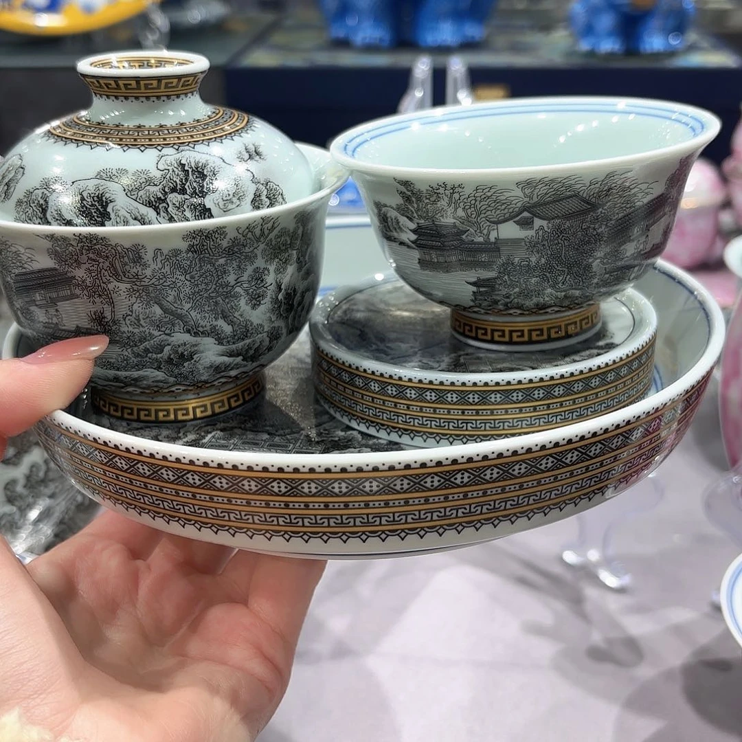 瓷片景德镇瓷器精品陈列