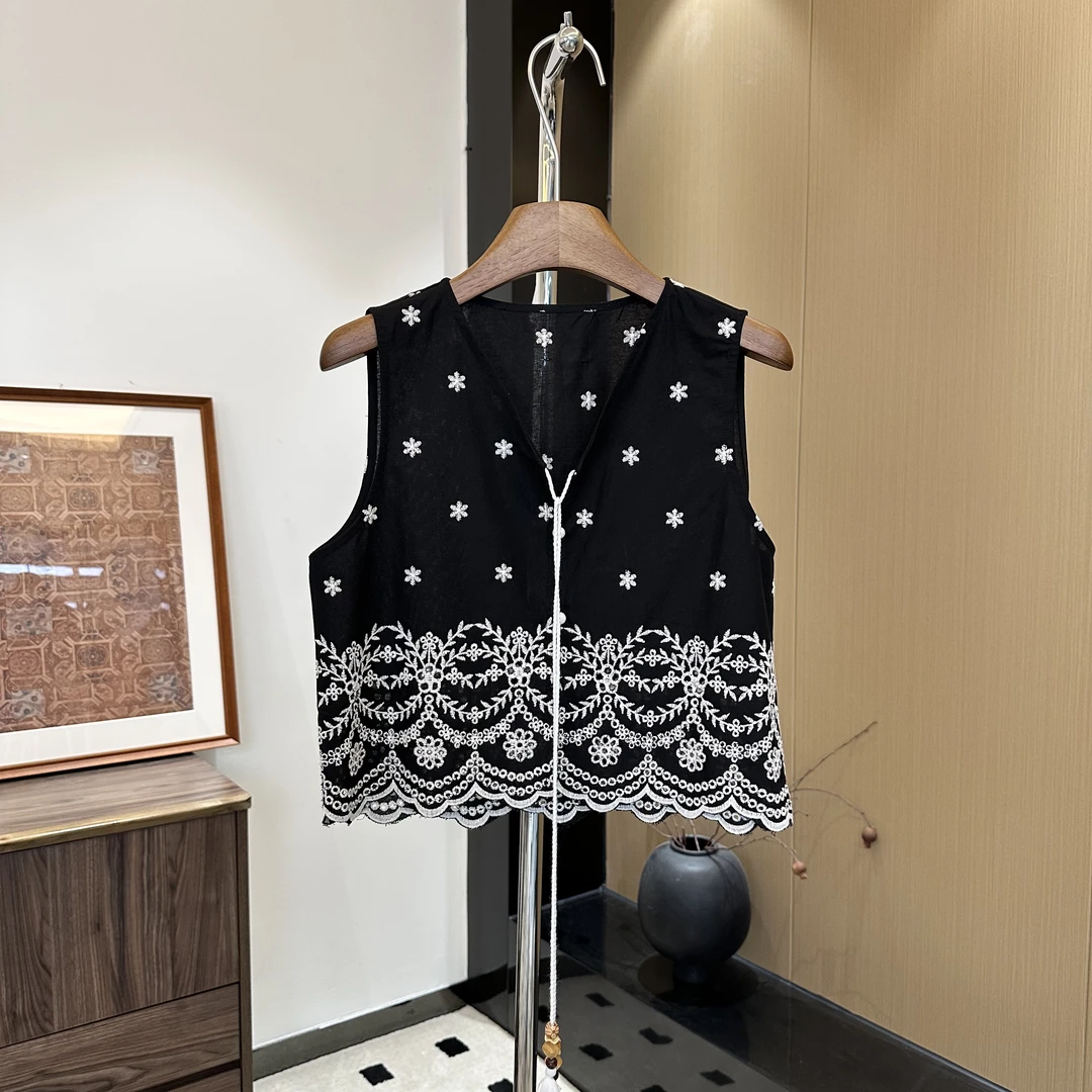 陈邓邓  25春夏新品浪漫提花拼接复古度假风马甲女百搭显瘦 4046