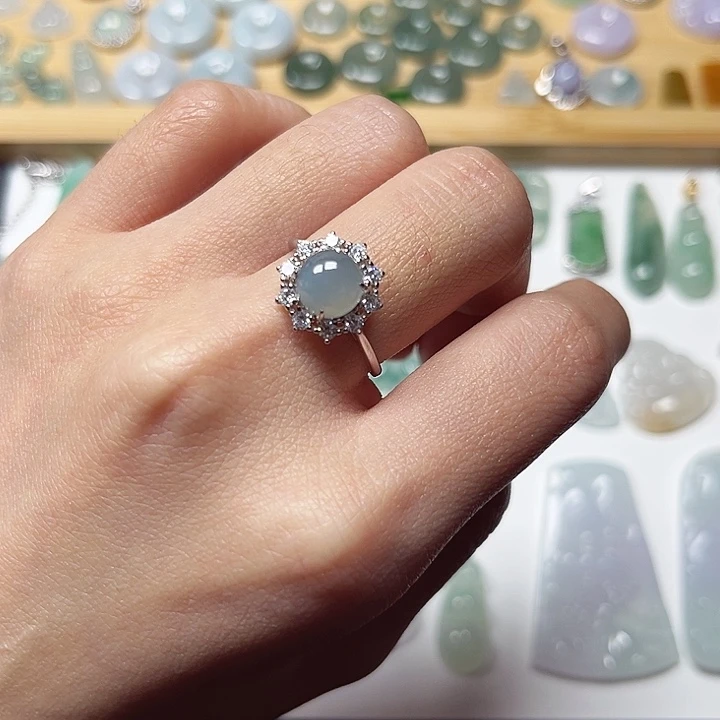 翡翠戒指银S925镶嵌蓝底翡翠蛋面戒指