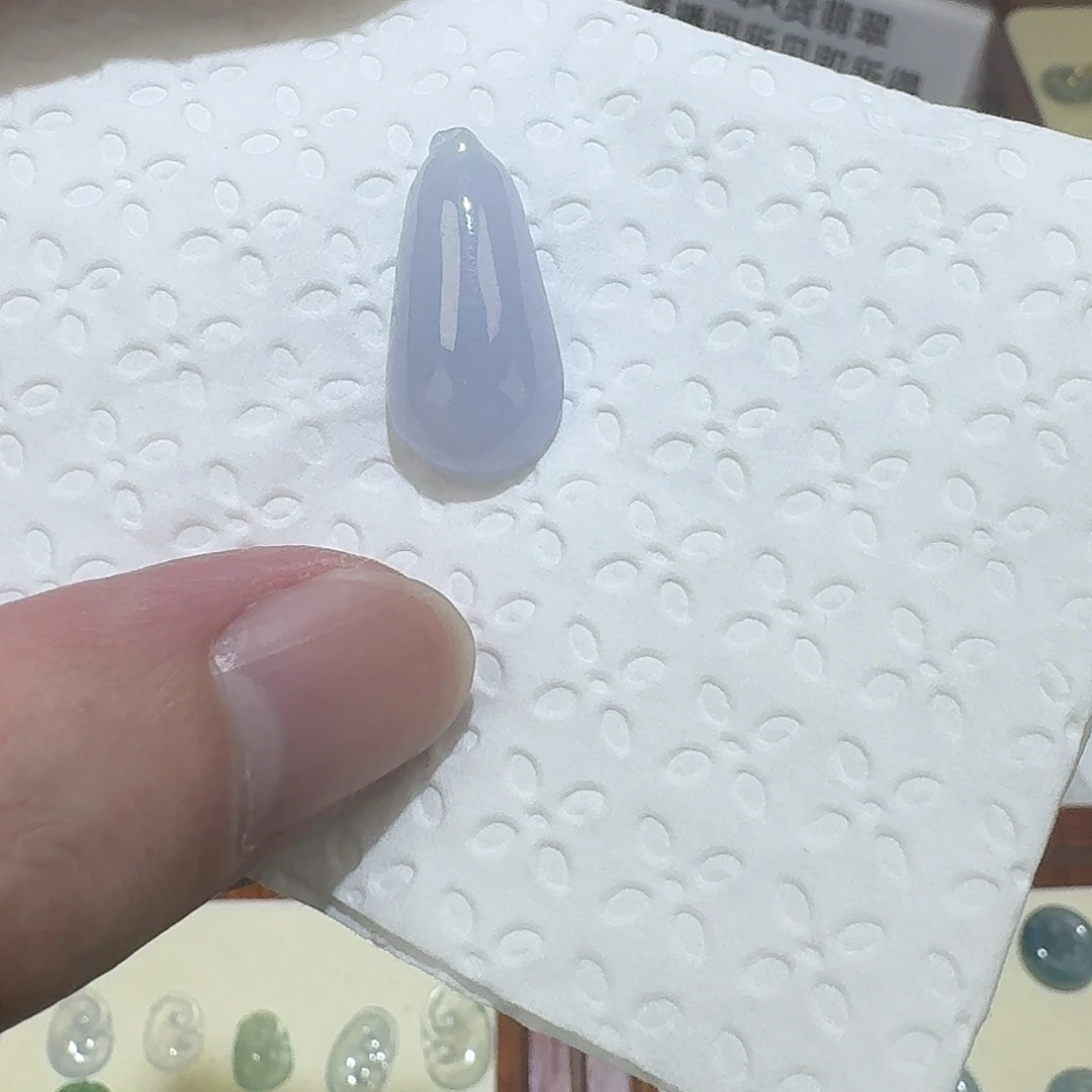 颈饰未镶嵌翡翠小瓜