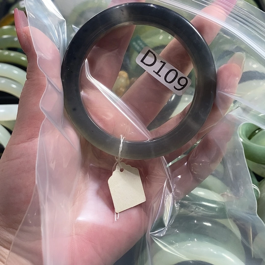 未镶嵌岫玉手镯55-56圈