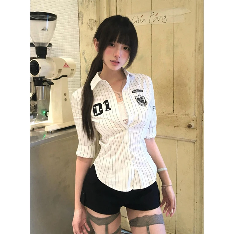 辣妹字母翻领衬衫女夏季美式复古收腰显瘦条纹衬衣