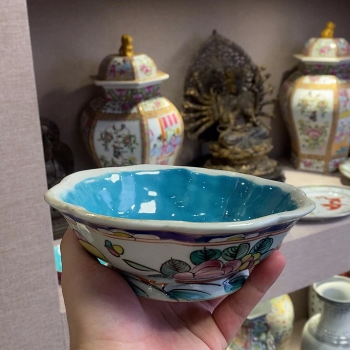 碗8965瓷器—松石绿地粉彩葵口碗