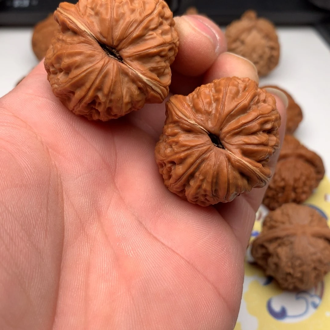 文玩核桃把件元宝40