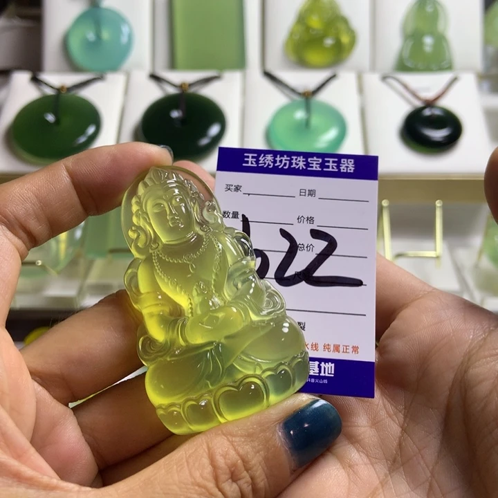 【闪购商品】蛇纹石玉未镶嵌颈饰疯***夫