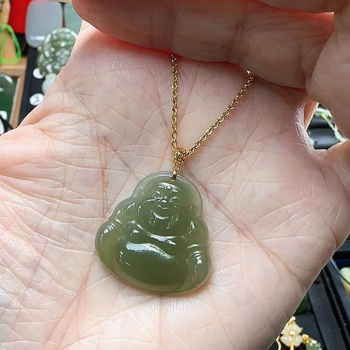 颈饰18K金镶嵌和田玉