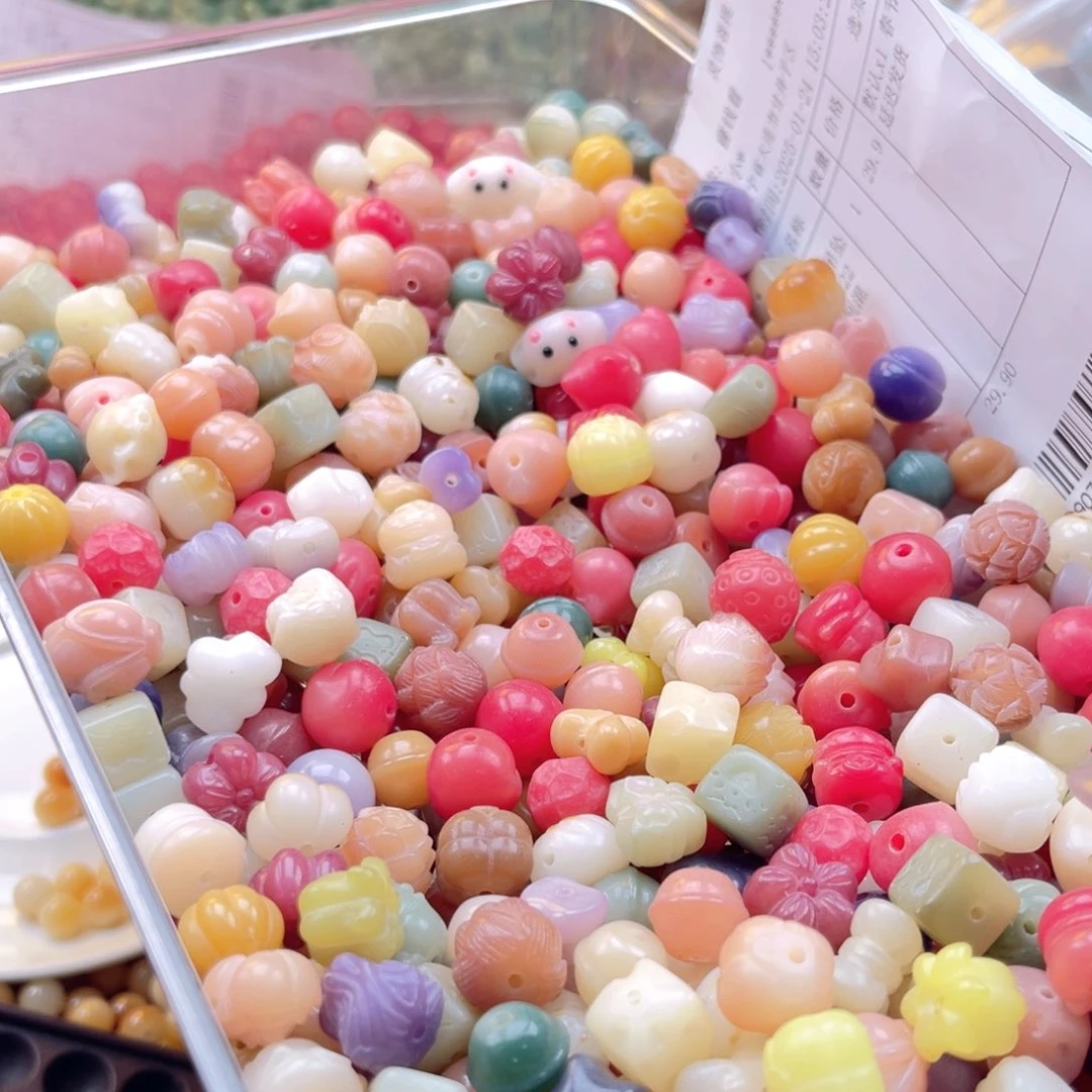 白玉菩提吊坠c10-13mm22颗。雕刻混