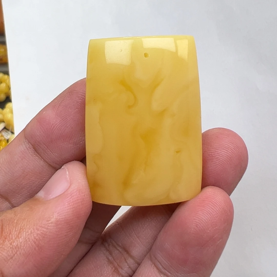 蜜蜡未镶嵌珠宝奇石11.4克