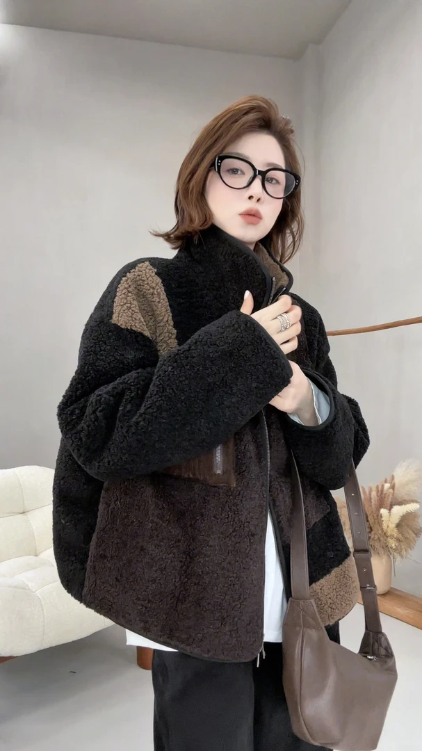 月月 2025秋冬新款小众设计极简风拼色双拉链毛毛外套 2510C7069