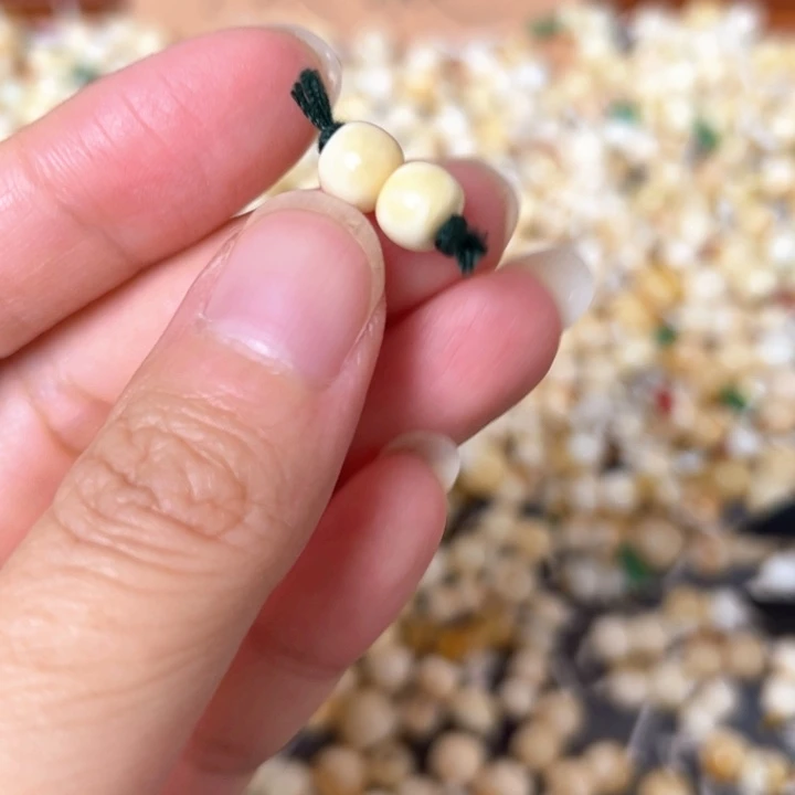 裸石蜜蜡未镶嵌7mm一对
