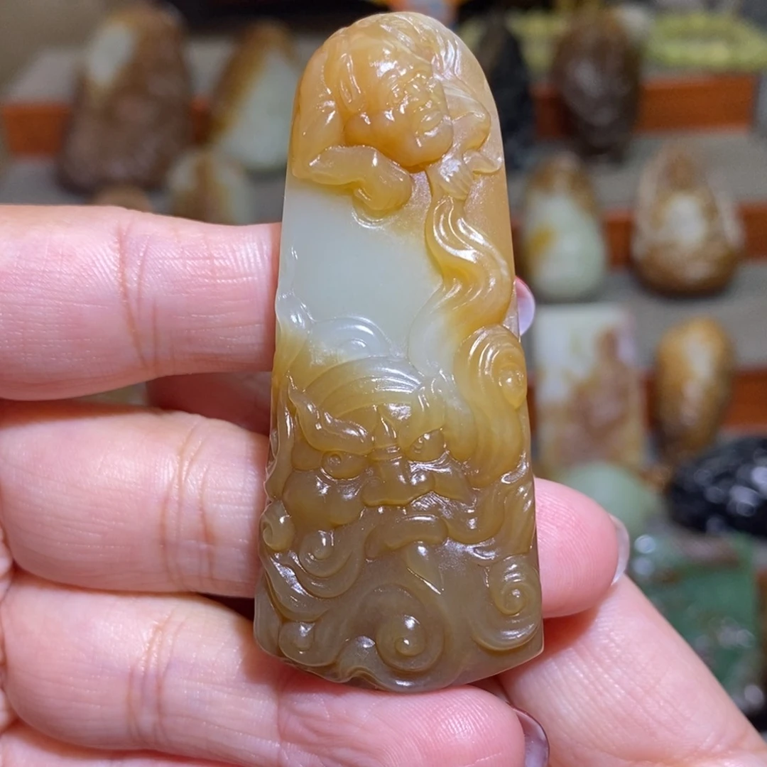 颈饰未镶嵌和田玉（糖玉）钟馗吊坠