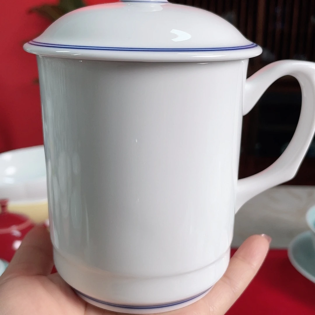 线条设计款办公杯………………………………