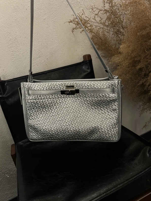 洋包贩售-长期主义 新品重工编织工艺休闲单肩包斜挎包