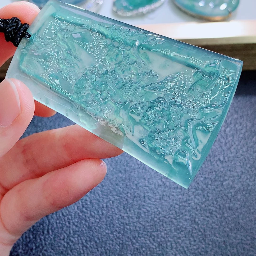 颈饰未镶嵌翡翠翡翠