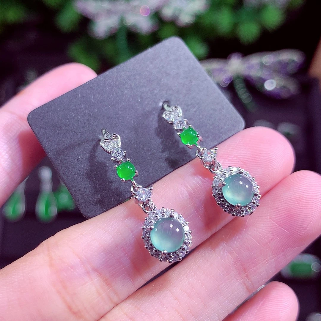 颈饰未镶嵌翡翠天然