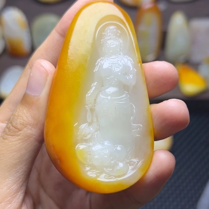 颈饰未镶嵌和田玉