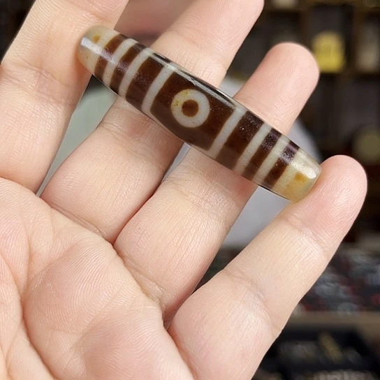 玛瑙/玉髓颈饰合金山**妇