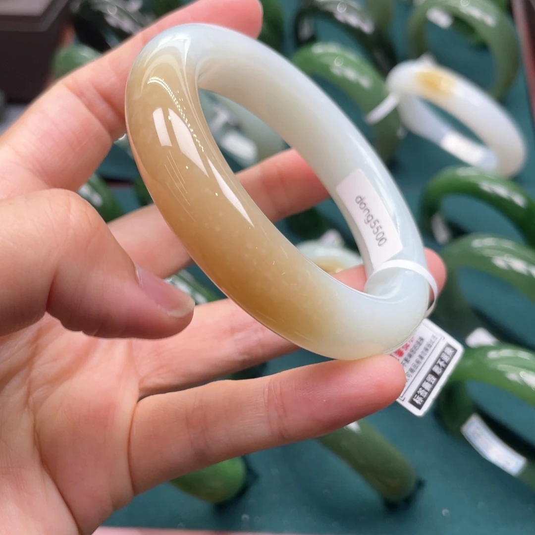 未镶嵌手镯和田玉5657