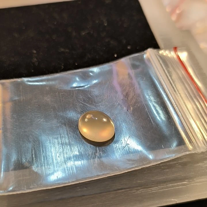 用***2石英岩玉未镶嵌戒面