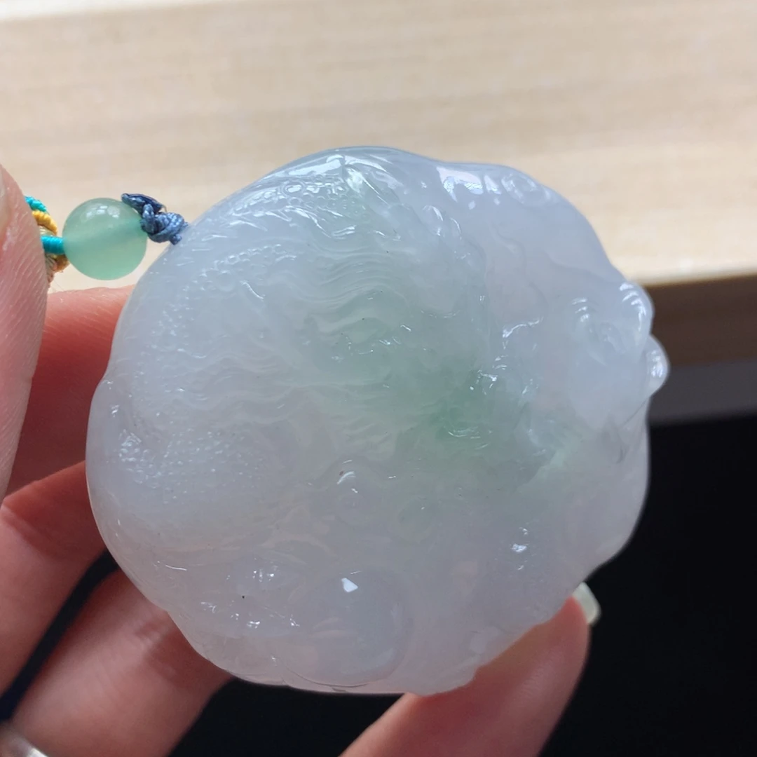 颈饰未镶嵌翡翠吊坠