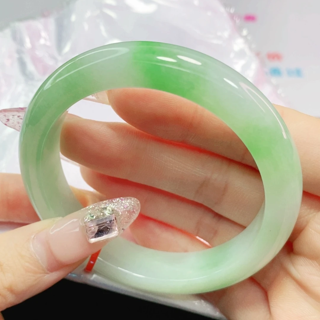 翡翠手镯未镶嵌55.8 正圈