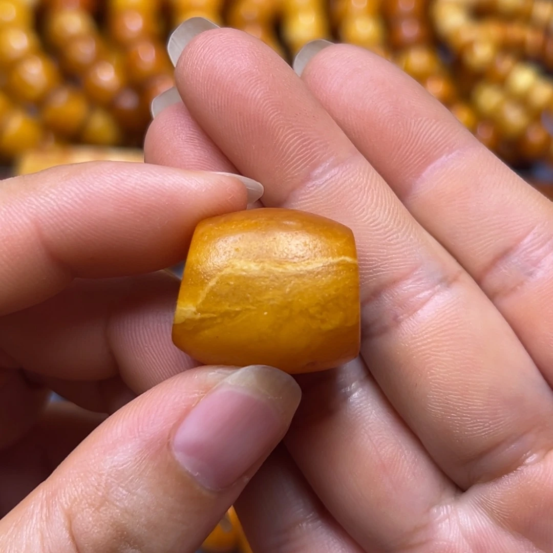 蜜蜡吊坠(不含链)未镶嵌
