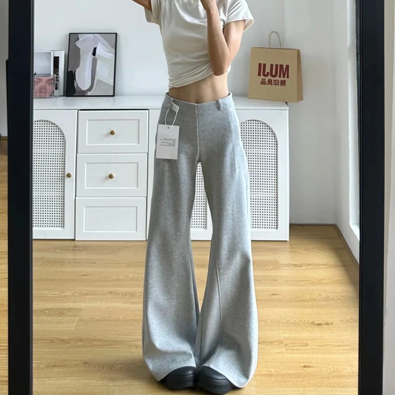 灰色低腰微喇裤女秋季2025新款宽松垂感显瘦高级感拖地阔腿喇叭裤