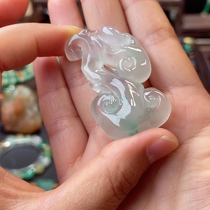 石英质玉未镶嵌挂件