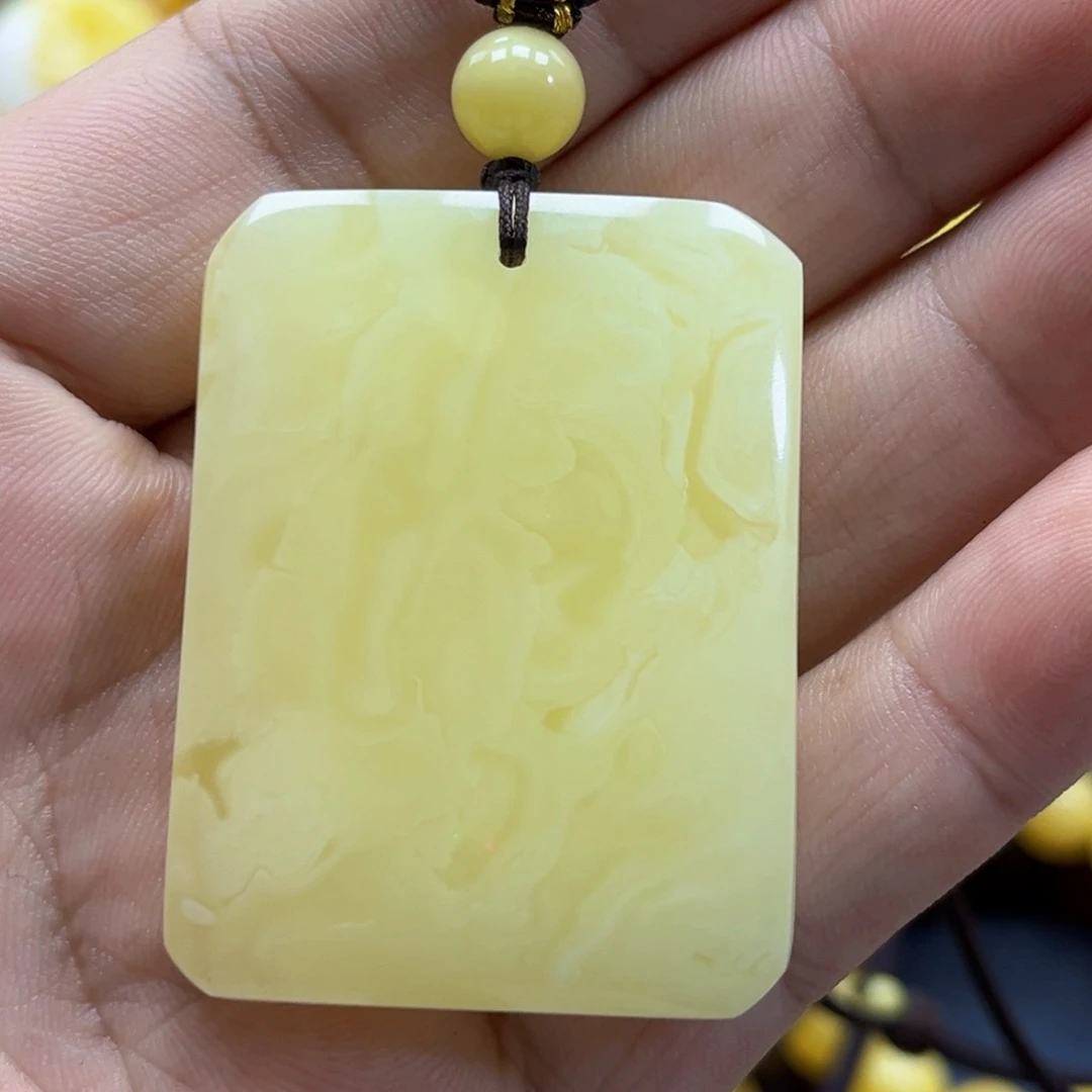 蜜蜡未镶嵌珠宝奇石