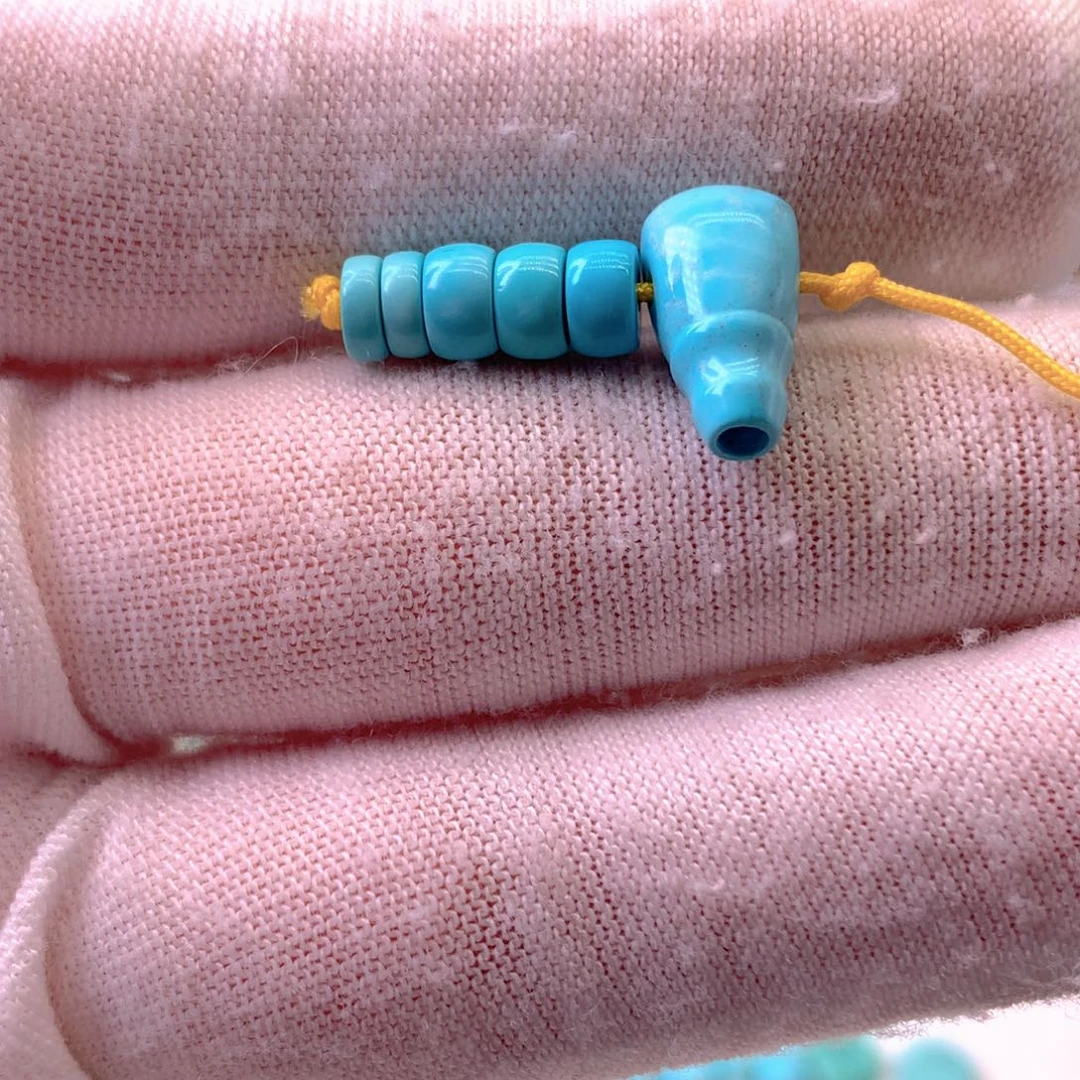 绿松石未镶嵌挂件