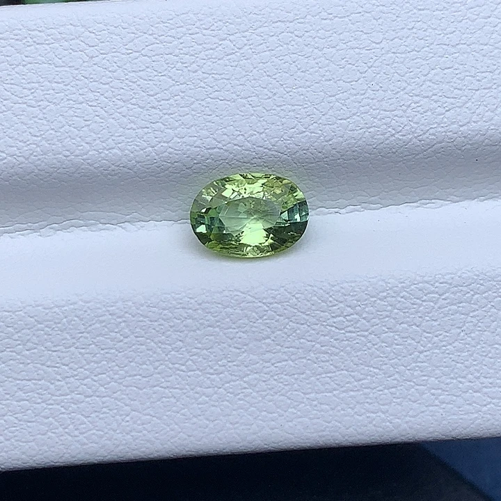 未镶嵌珠宝半成品碧玺0.93克拉