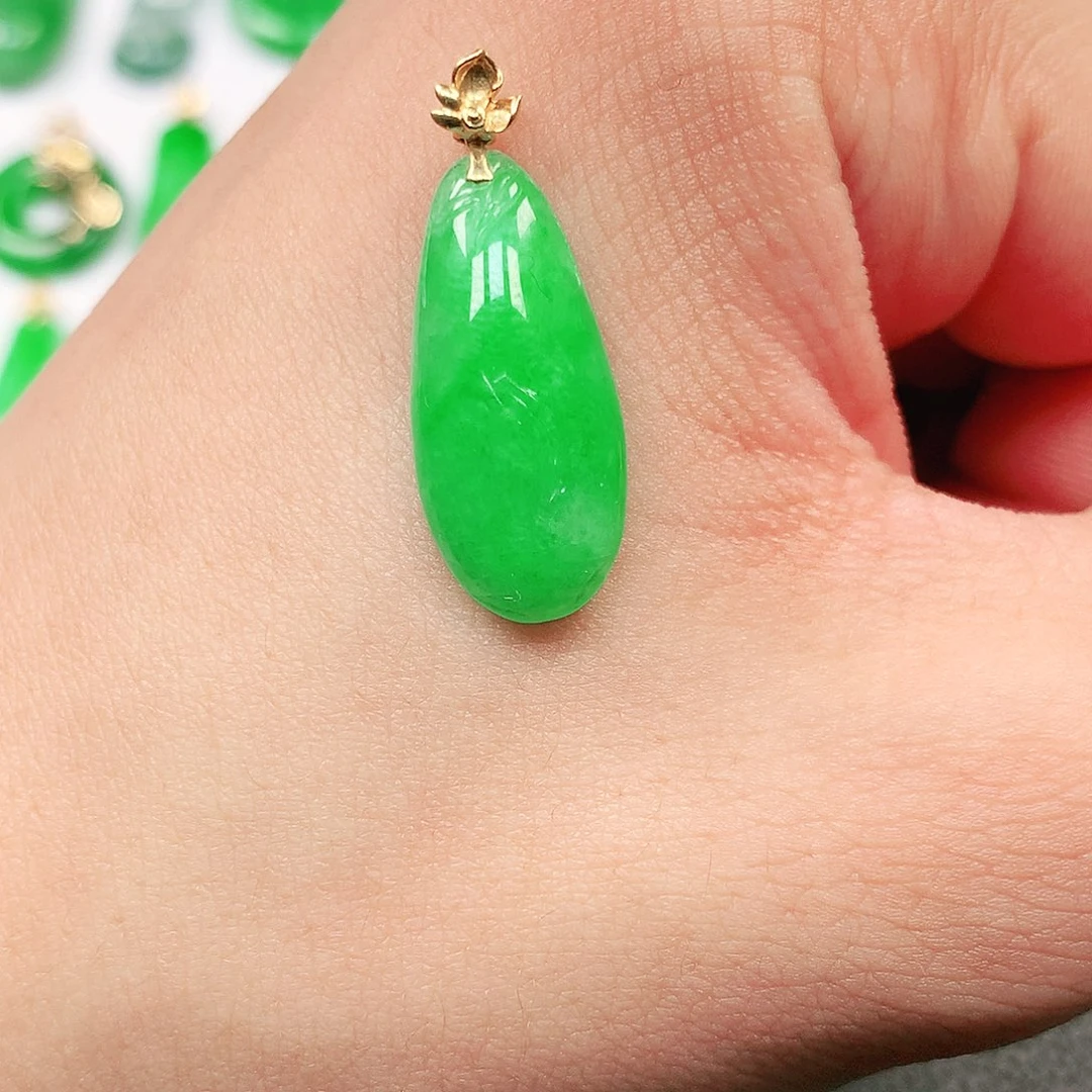 吊坠(不含链)18K金镶嵌翡翠