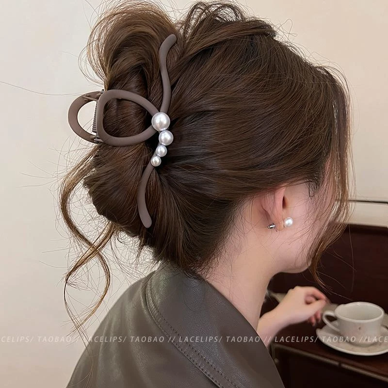 波浪珍珠抓夹头发夹子早秋女发夹2025新款高级感鲨鱼夹大号发饰