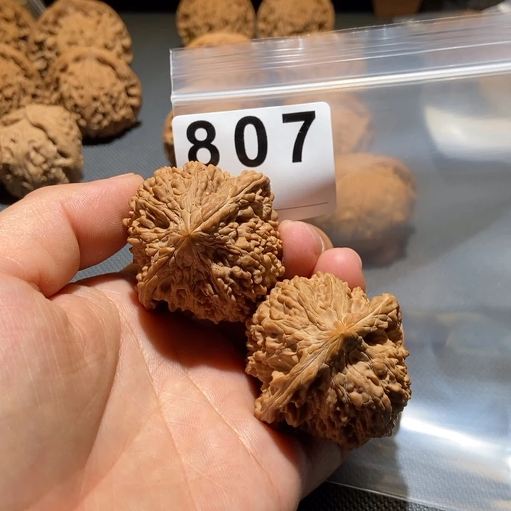 文玩核桃把件C****?漫天星