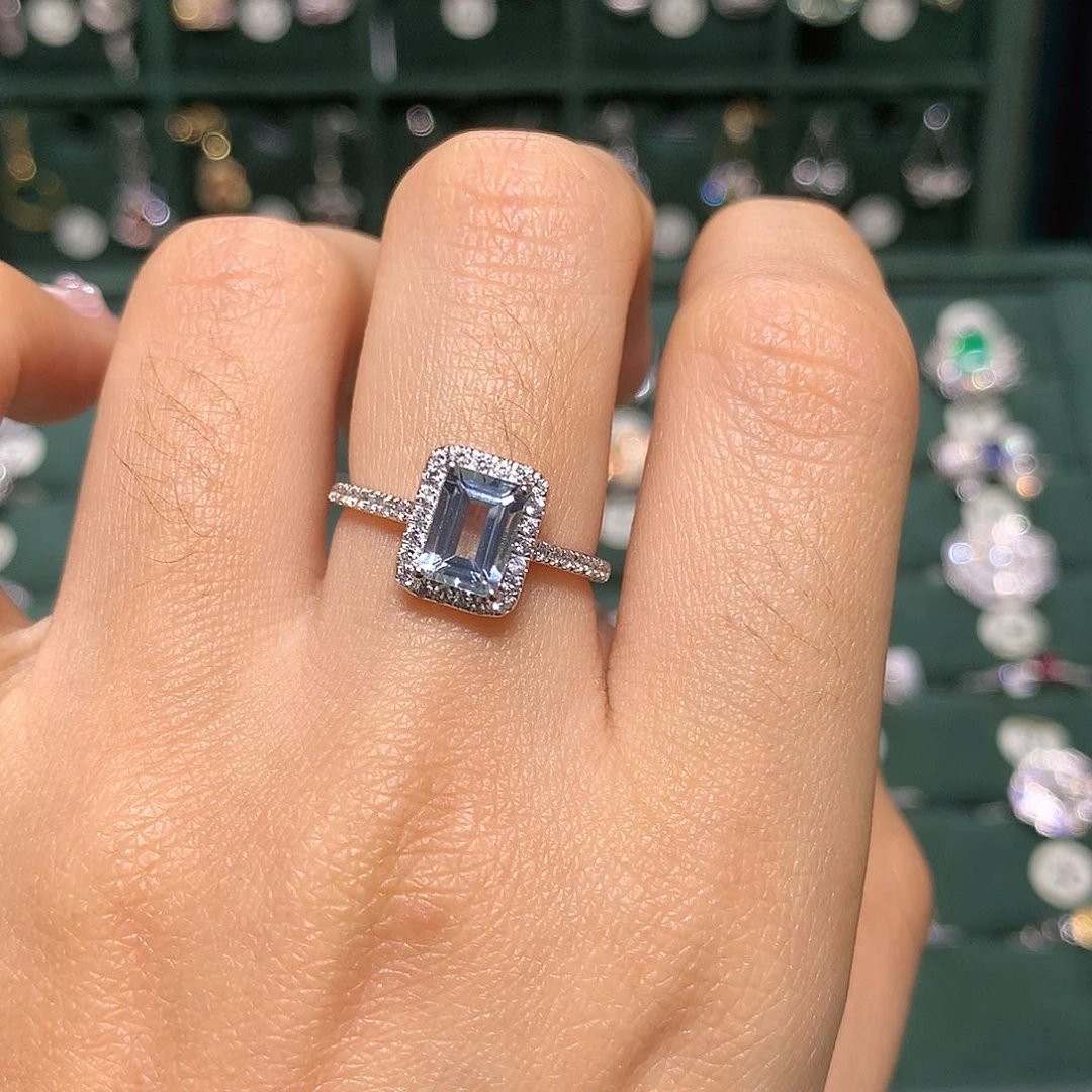 海蓝宝石戒指铂Pt850镶嵌