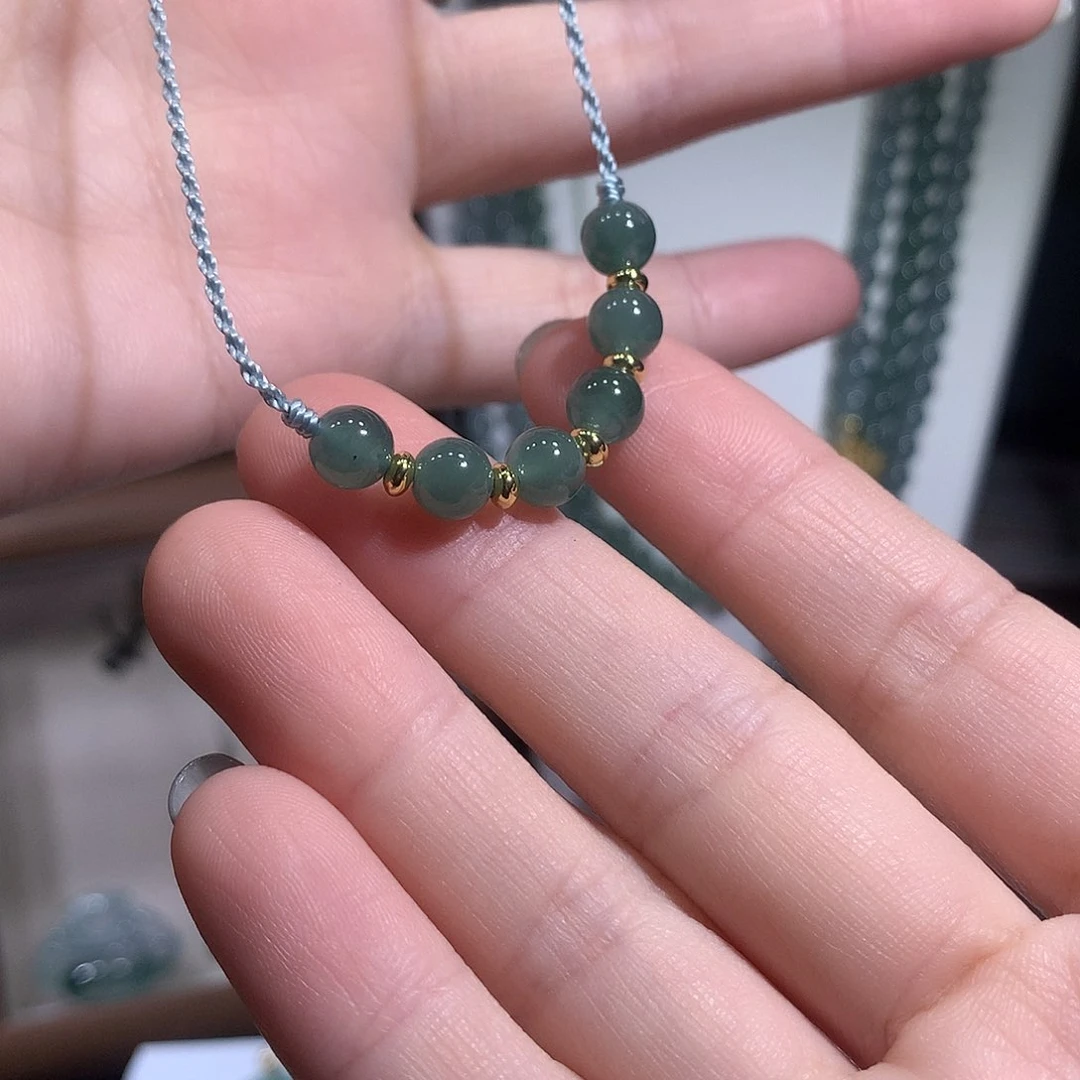 翡翠挂件未镶嵌项链