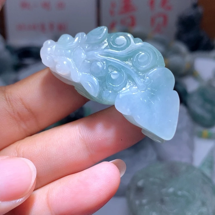 翡翠未镶嵌颈饰保真天然A货翡翠