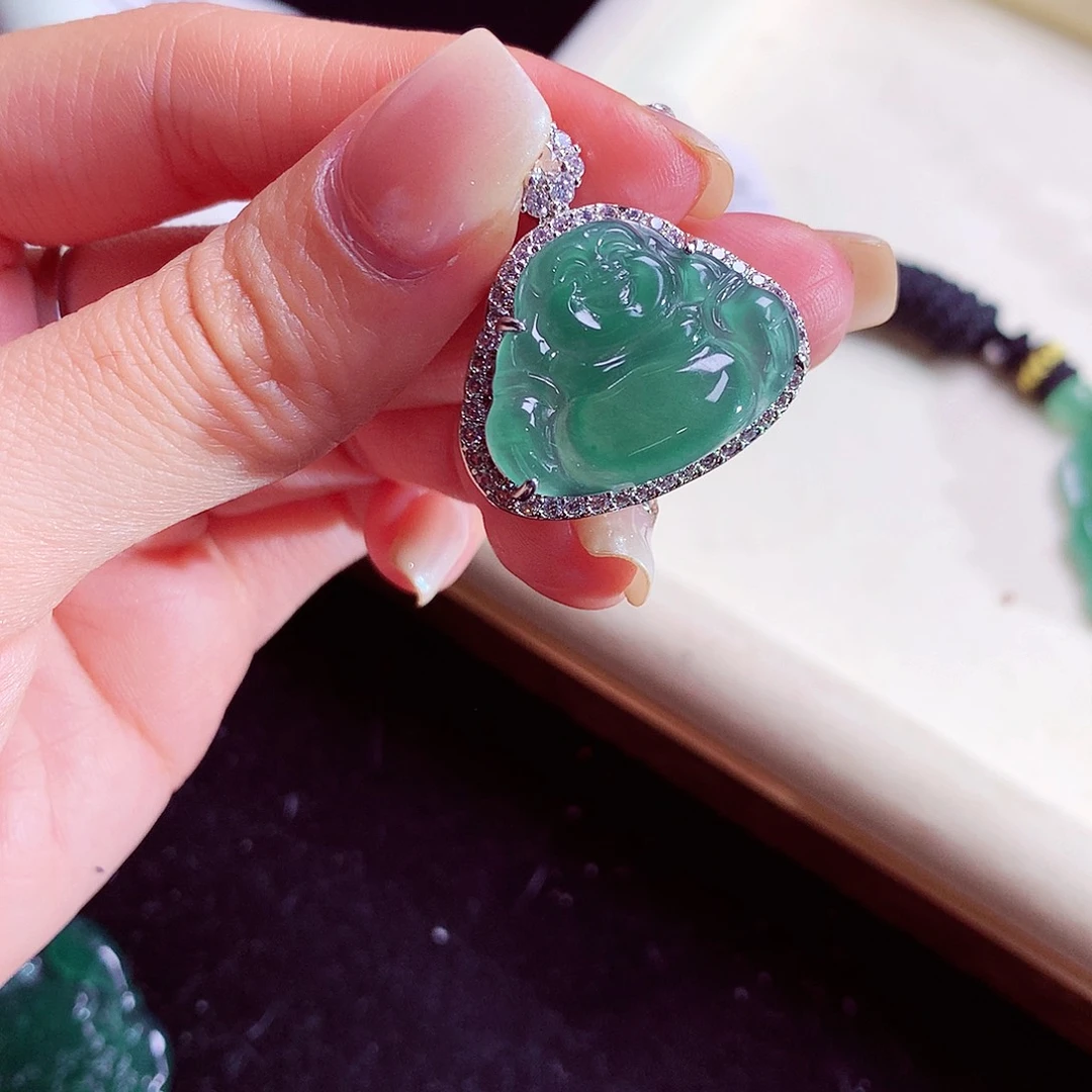 颈饰未镶嵌翡翠天然