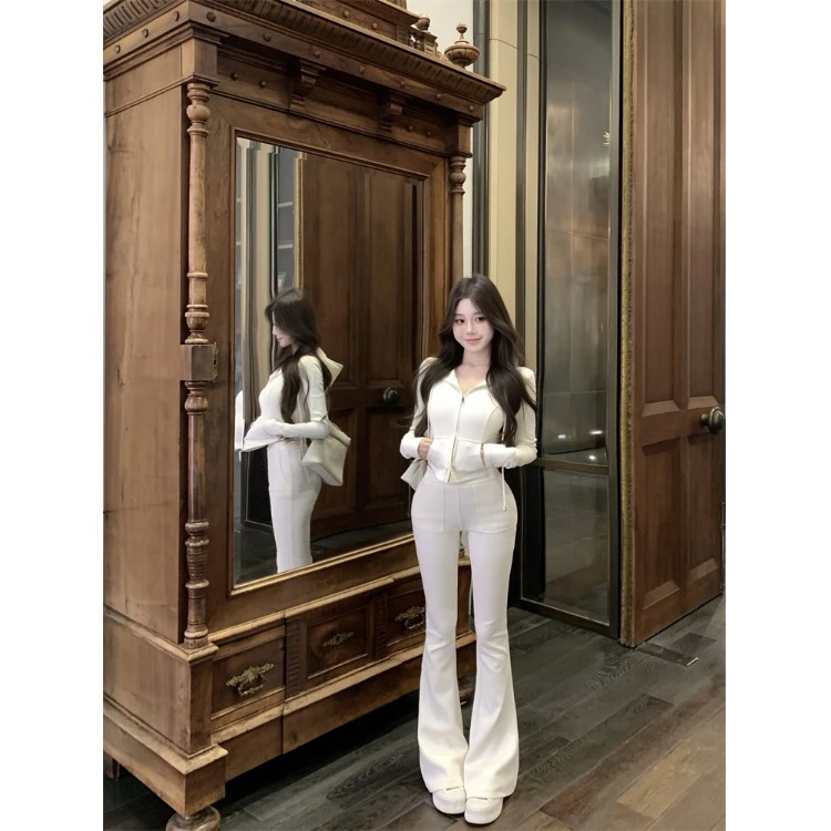 奶白色修身连帽长袖收腰卫衣外套女春季休闲套装新款长裤两件套