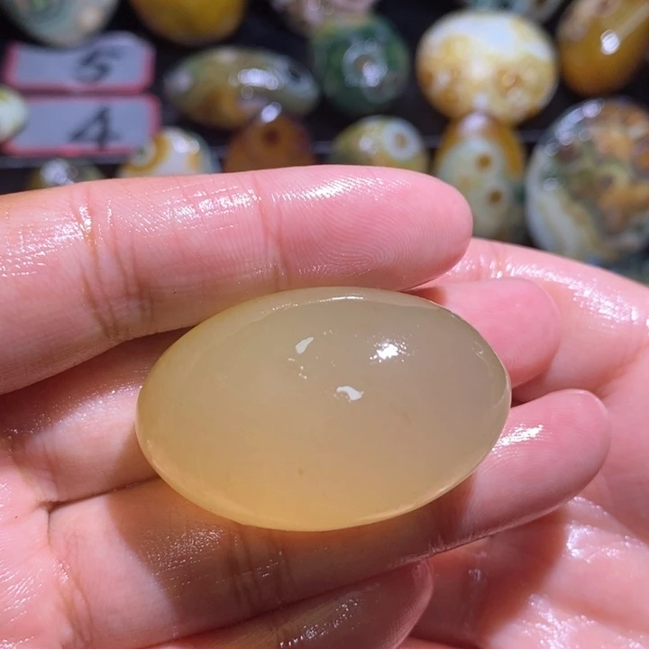 随***飘未镶嵌发饰玛瑙/玉髓